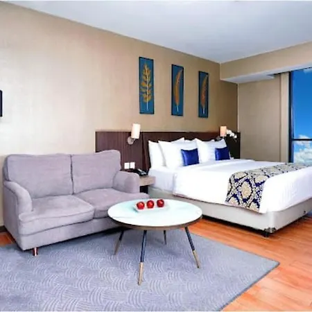 Aston Inn Pandanaran Semarang Exterior photo