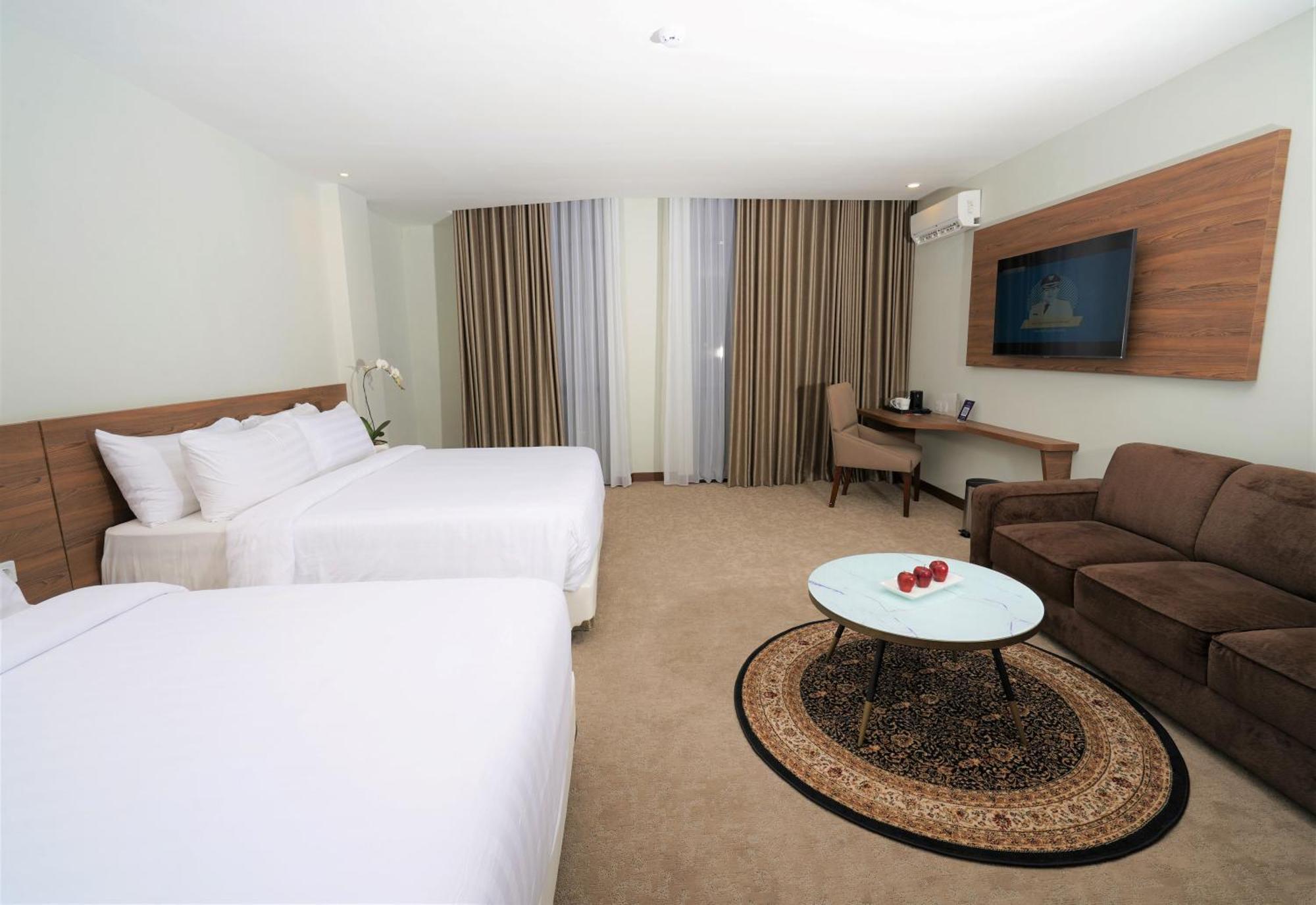 Aston Pandanaran 4* Semarang
